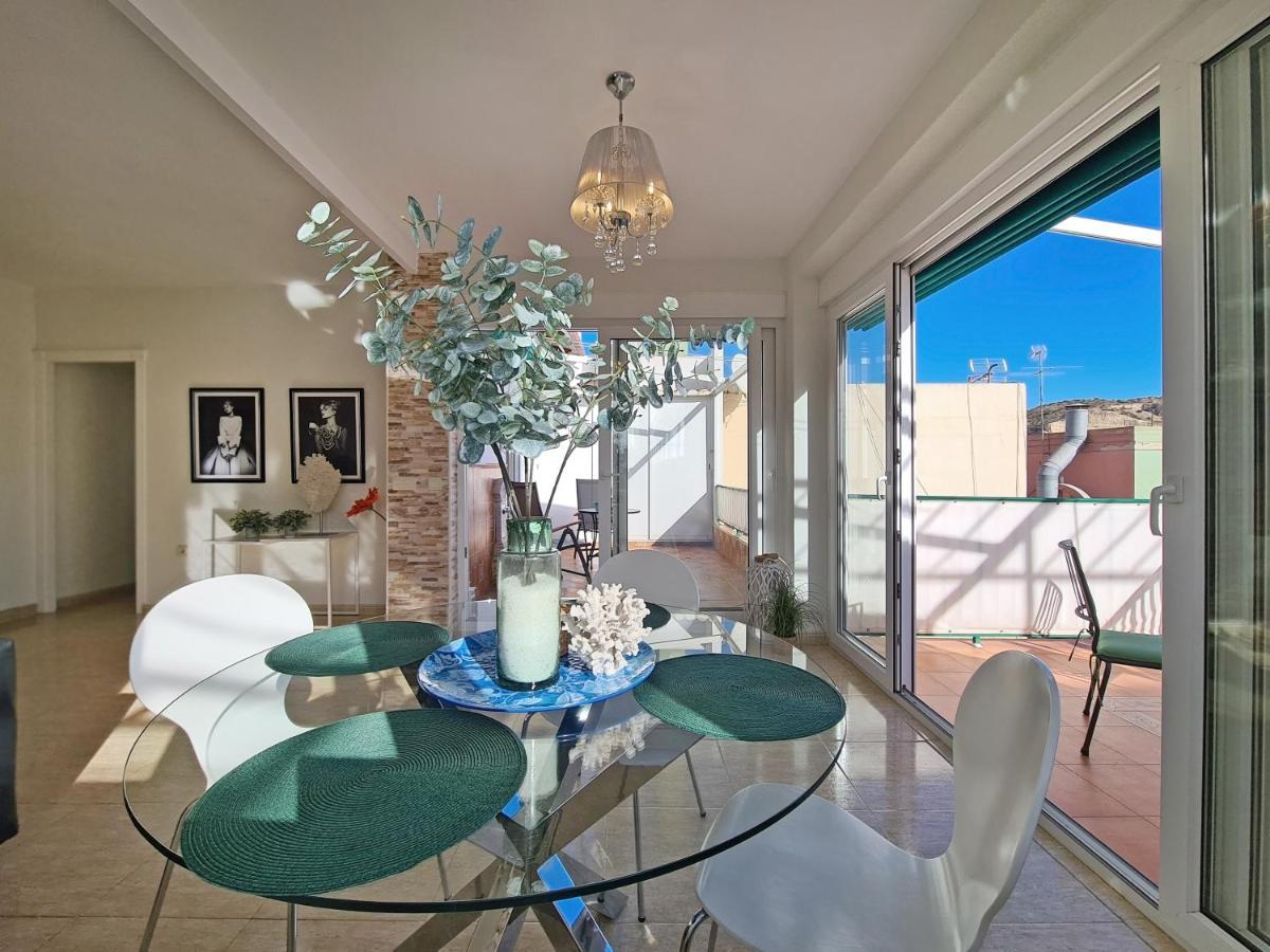 アリカンテPlaya Postiguet Penthouse By Nrasアパートメント エクステリア 写真
